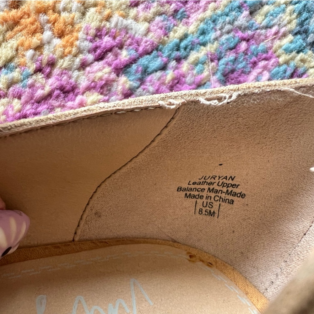 suede heels - Picture 4 of 5